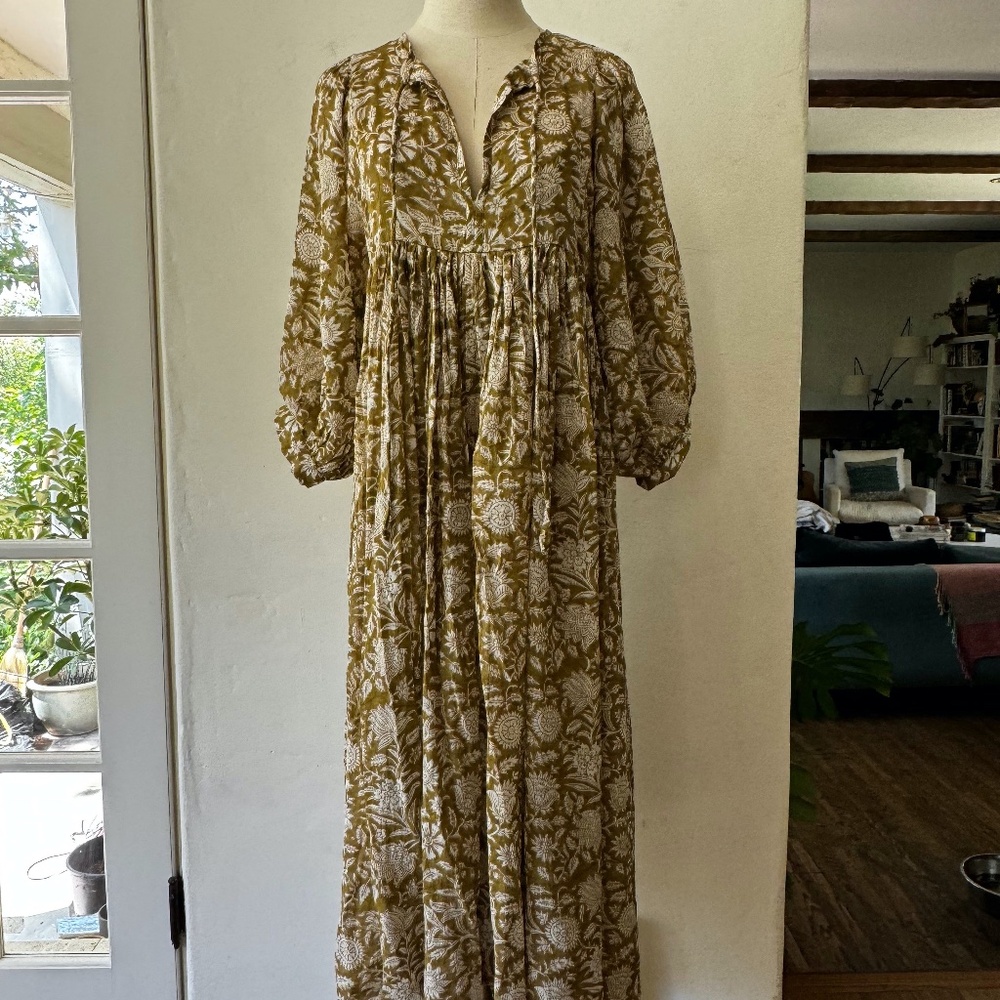 Daughters Of India Kyra dress size small OLIVE color NWT